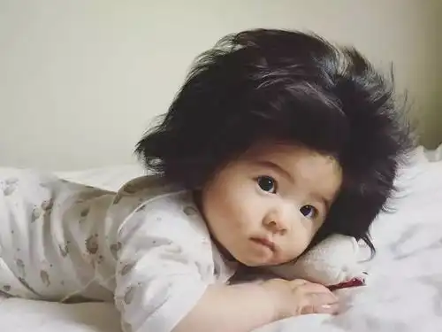 法亚在线日语日本妈妈另类晒娃引围观,真人版蒙奇奇让医生也惊叹不已
