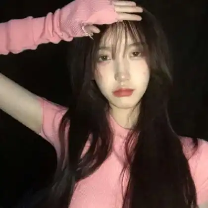 qq女生霸气头像,比较冷酷的美女
