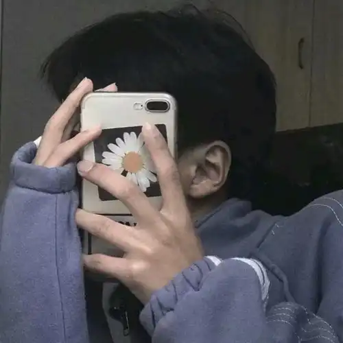 男生网名集没有回应的山谷不值得纵身一跃.
