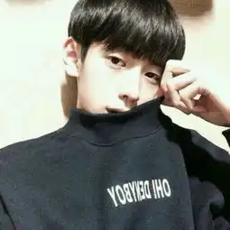求不带字的情侣头像像这种的最好配上网名
