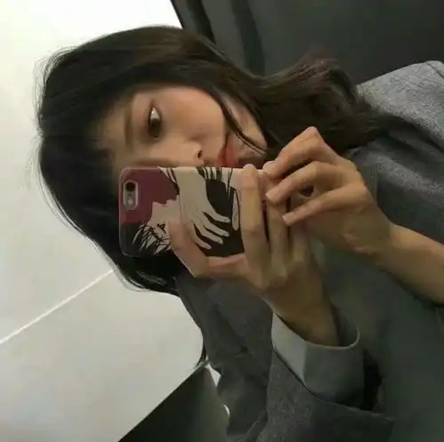 适合刚在一起时发的文案
