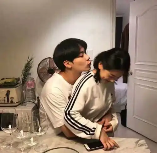 超火ins真人情侣头像既然开始了,就不要轻易说结束
