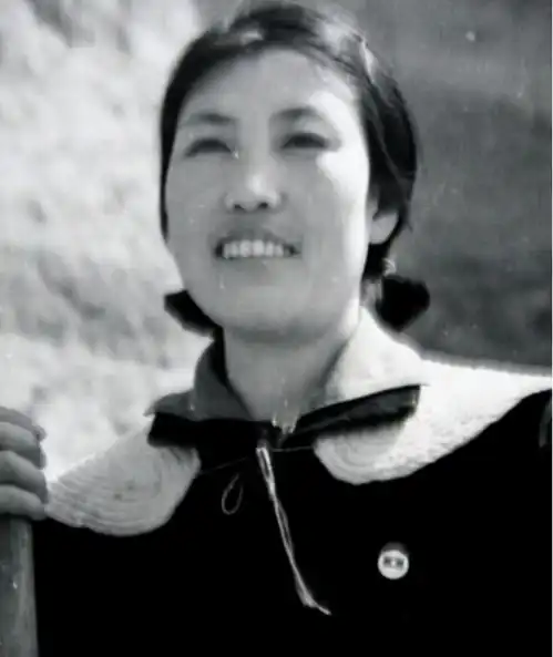 上世纪60年代,比现在明星还要火的女知青邢燕子,如今怎么样了
