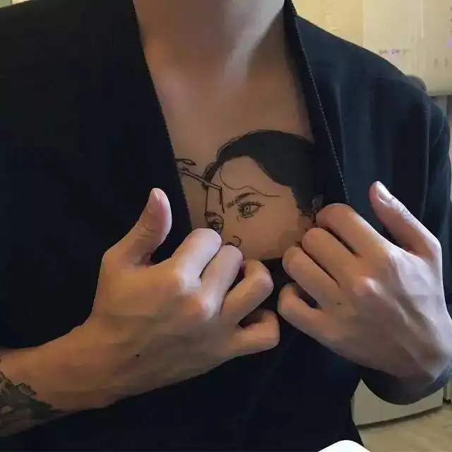 百元现金情人节说出你的故事
