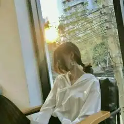 唐雨泽也想摸摸你的头等你弯腰qq女生头像我要个性网
