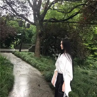 森系绿色自然小清新女生头像有多少喜欢就有多少心酸
