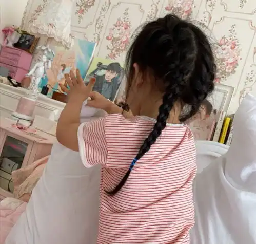 52岁伊能静被人骂老女人,本人回击很精彩,女人何苦为难女人
