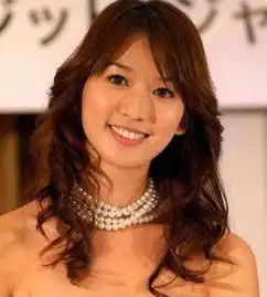 明星示范男生心目中最具女人味的长发
