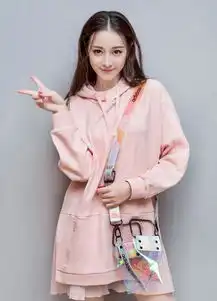 迪丽热巴交男友了录小视频被抓包,粉丝崩溃背后有人
