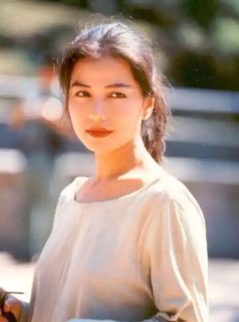 钟楚红年轻时有多美她是香港梦露,张国荣说她美到犯错也该原谅
