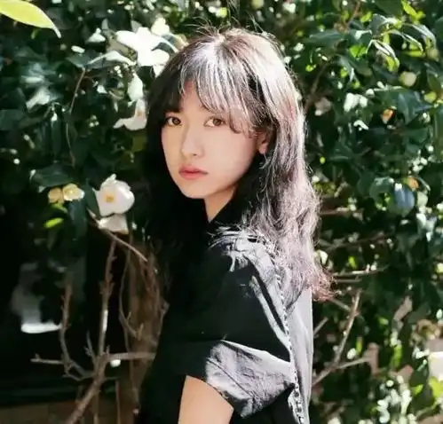 这个153cm的小个子女生,看起来居然像165cm
