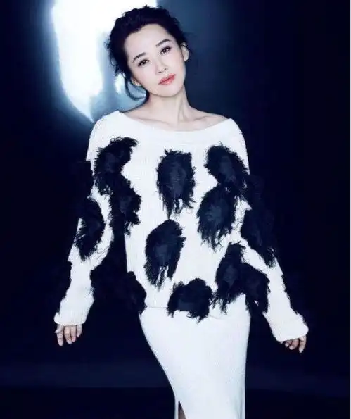 马苏成熟性感迷人,多少人心中的女神
