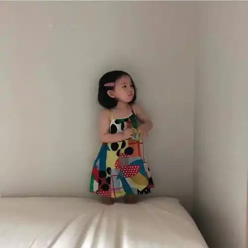 梅西和c罗菜鸟时期的样子,有点萌

