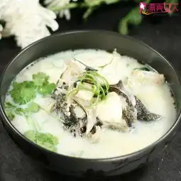 初夏挺起来4款美胸汤做丰满女人
