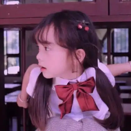 头像女生可爱萌,小萝莉很甜的女孩子
