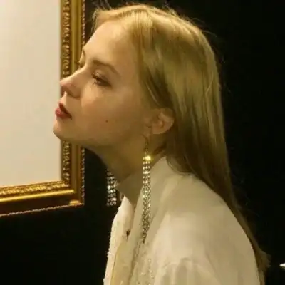 超好看的ins风女头,女生氛围感头像超好看看不腻
