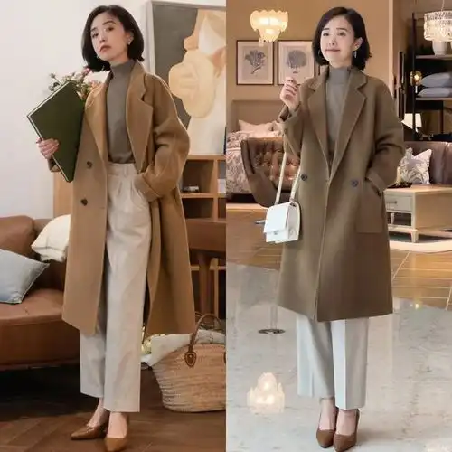 女人过了50岁,穿大衣尽量别配丝袜,看她们这样穿多美,优雅得体
