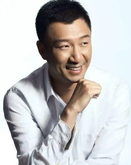 贵圈太乱这些男明星既是老戏骨又清白做人令人不得不服
