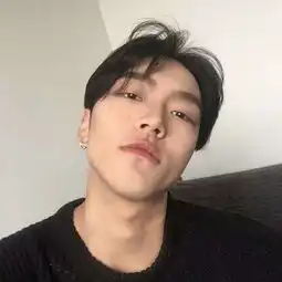 一个人也希望可以过的很好的男生冷酷微信头像
