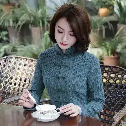 50岁的单身女人,依然有独特的魅力,关键是要有足够的自信
