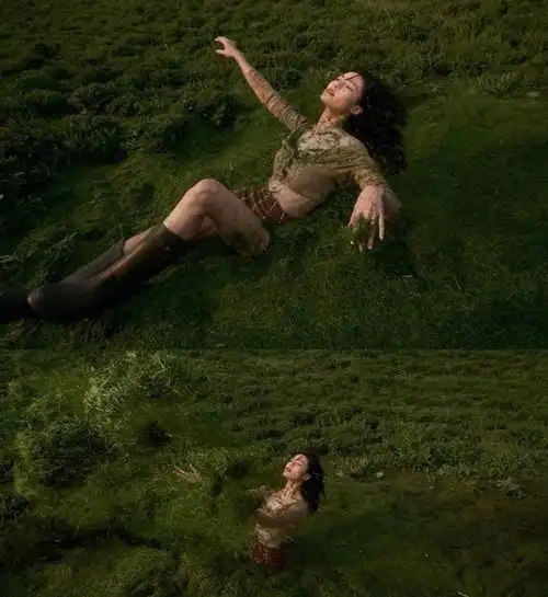 电影荞麦疯长和两位女主角马思纯钟楚曦都在伯莎的封面上
