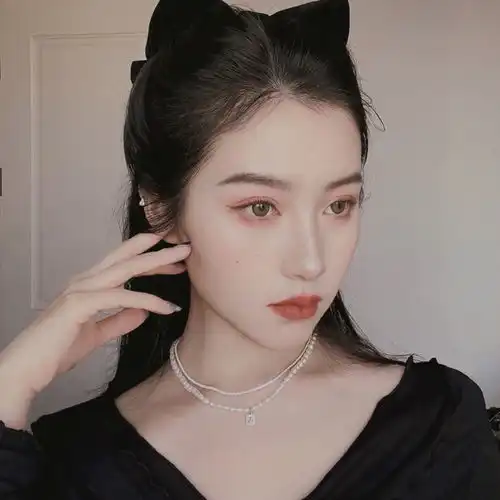 优质头像丨别睡太晚,梦会变短

