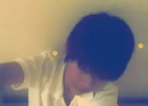 12岁男生做什么样的头发好看
