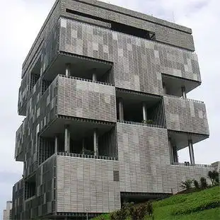 cnn评全球最丑十大建筑沈阳方圆大厦入选
