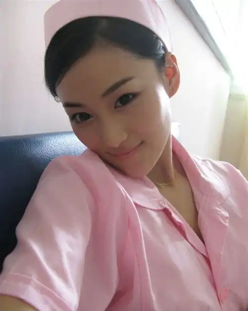 张馨予晒与李晨床照海量私密照曝光
