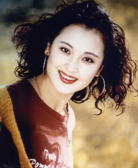 相亲女王王璐瑶,离异富商婚后生女,女儿更漂亮
