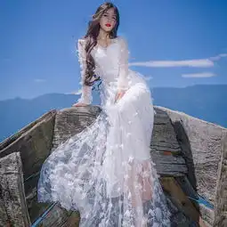 在一年当中最美的季节,穿上仙美纱裙让自己美不胜收
