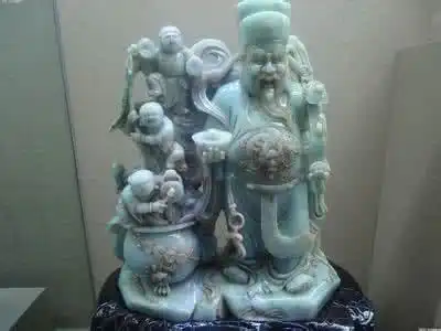翡翠财神竟然还有文武之分,你最适合戴哪一种呢
