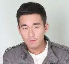 张国立爱子张默涉毒引热议不争气的儿子坑爹啊

