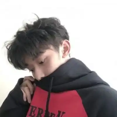 红色系看不清脸
