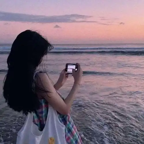 任何时候都可以发的文案偷偷厉害,万事皆可期待
