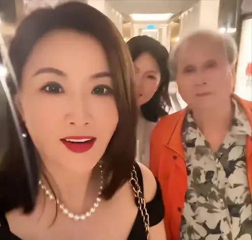 回顾不老女神张文慈的传奇经历,让我们来看看
