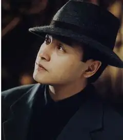 刘德华成龙张国荣谢霆锋曝大牌男星的初恋秘事
