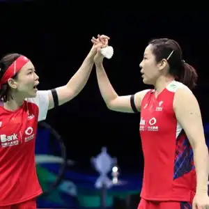 3比0贾一凡随中国女羽夺尤伯杯冠军
