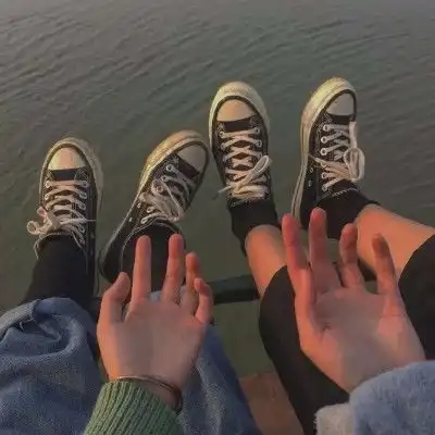 看起来像有大病的官宣文案

