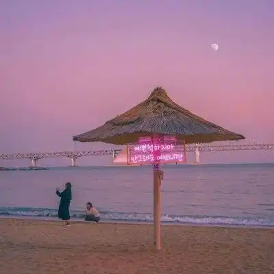 一组分手后各自安好的文案
