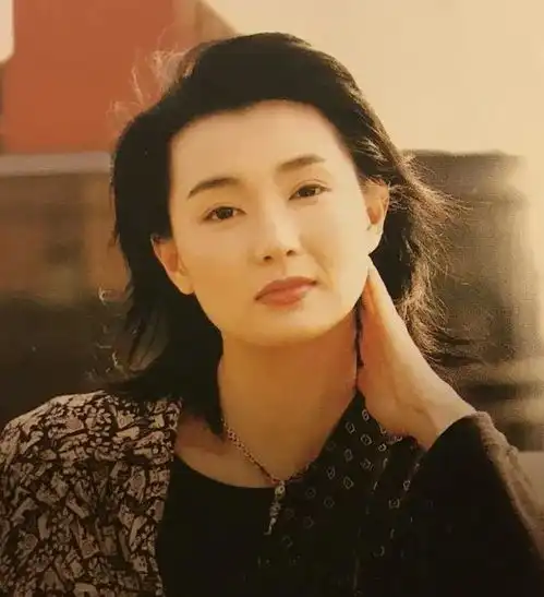 长得一般却动人心魄的6位女星,颜值不出众,却美得别有风味
