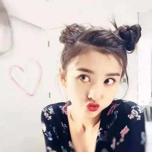 这几款大火发型时髦还瘦脸
