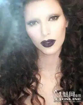 无眉妆渐受热爱盘点那些钟爱无眉妆的明星2
