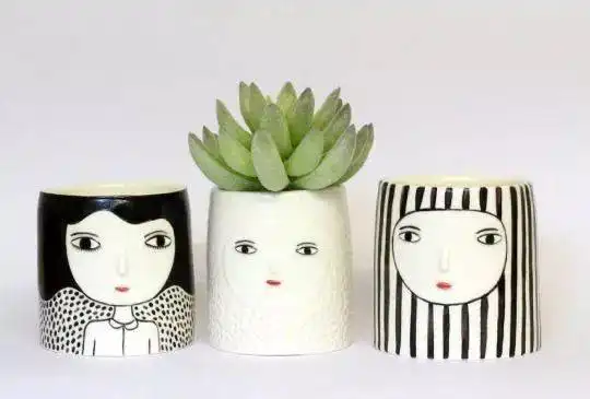 花卉市场转一天不如回家画两笔,花盆diy正当时哦
