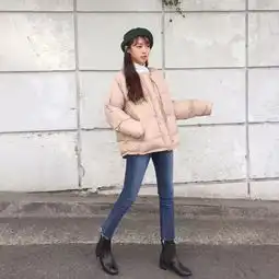 小女人味十足的轻熟风搭配look
