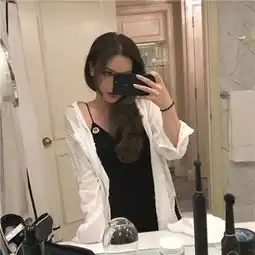 非主流2018最新版妩媚性感女生头像没心没肺总好过撕心裂肺
