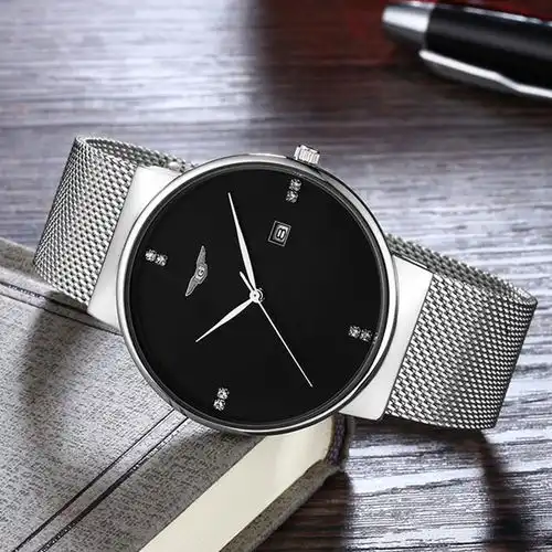 少抽2条中华烟,也要买的手表,40岁男人最好有几个,帅爆了
