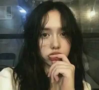 在qq聊天时,女生回复这3句话,说明已经没戏
