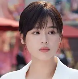 马思纯在橙红年代里是她的颜值顶峰吗
