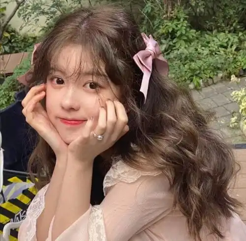 必备的女生头像
